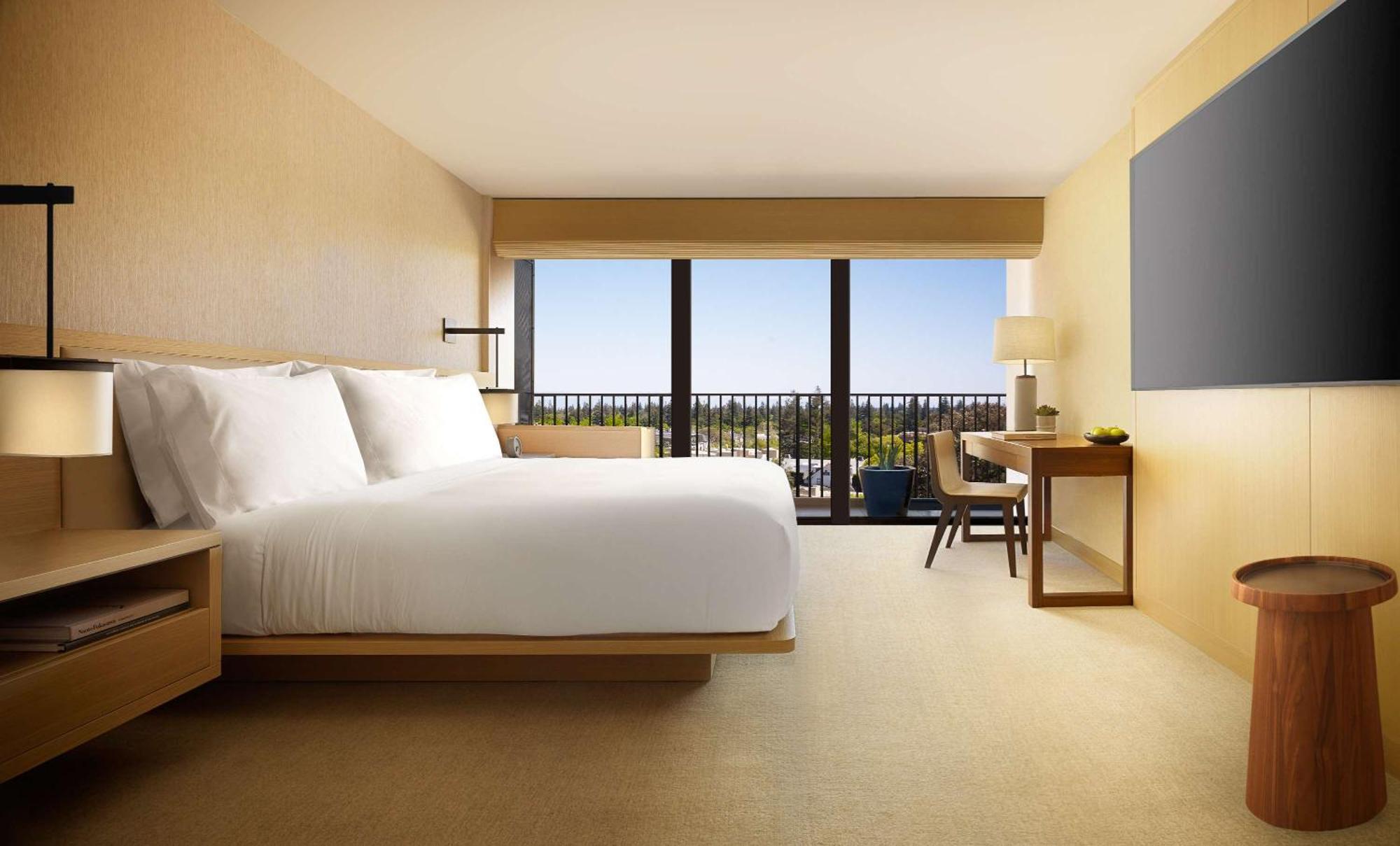 Deluxe Room,1449763072:JPEG